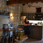 Mavras Tas Odalar 4*