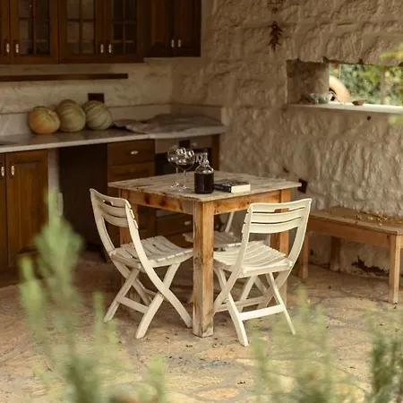 Mavras Tas Odalar شقة فندقية