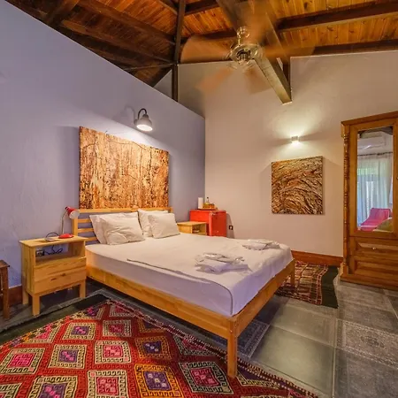Mavras Tas Odalar Lejlighedshotel Küçükkuyu