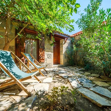 Mavras Tas Odalar 4* Küçükkuyu