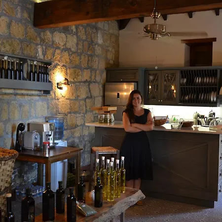 Mavras Tas Odalar 4*