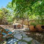 Mavras Tas Odalar Apart Otel