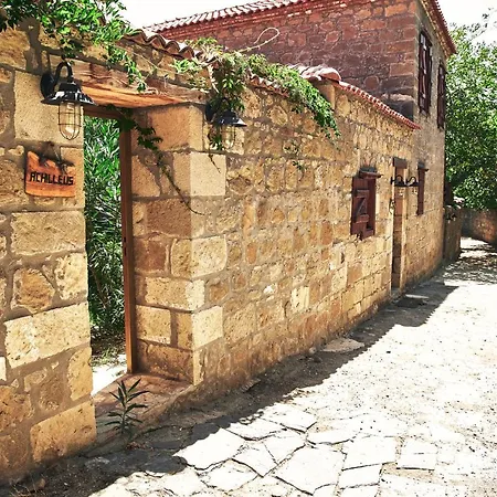 Mavras Tas Odalar Lejlighedshotel Küçükkuyu