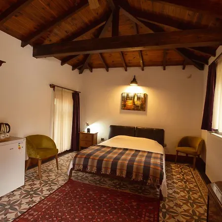 Mavras Tas Odalar 4* Küçükkuyu