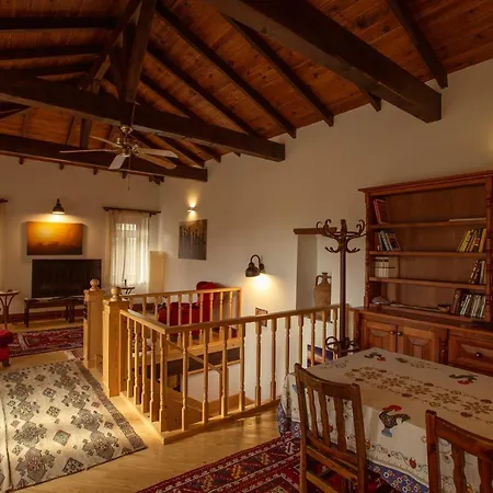 Mavras Tas Odalar 4* Küçükkuyu