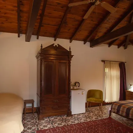 Mavras Tas Odalar Aparthotel