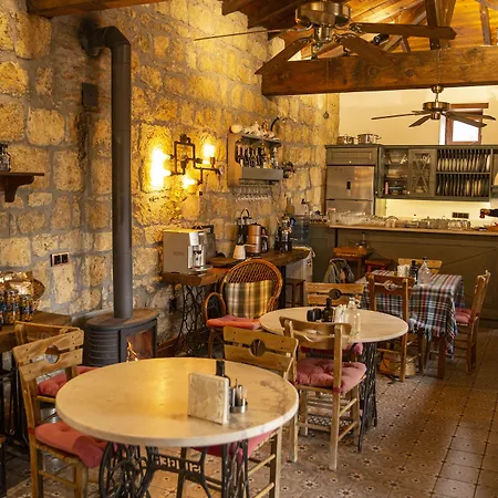 Mavras Tas Odalar Lejlighedshotel