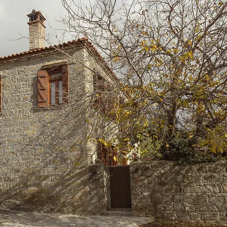 Mavras Tas Odalar
