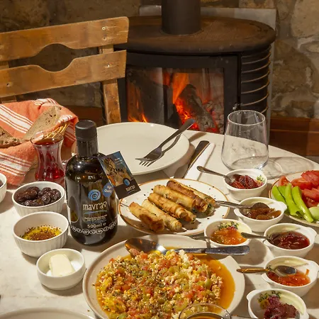 Mavras Tas Odalar 4* Küçükkuyu