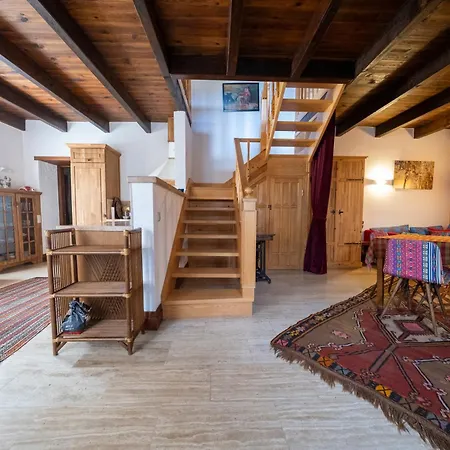 Mavras Tas Odalar Apartmanhotel Küçükkuyu