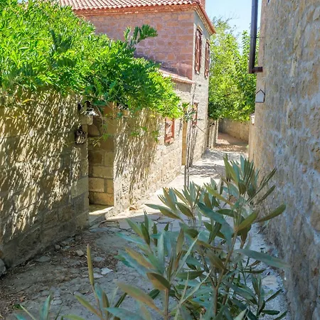 Aparthotel Mavras Tas Odalar 4*