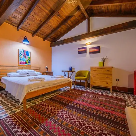 Mavras Tas Odalar 4* Küçükkuyu