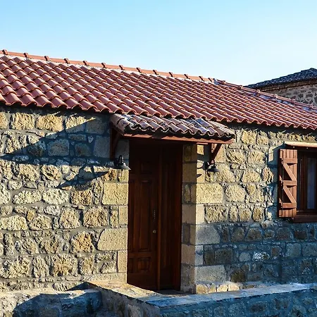Mavras Tas Odalar