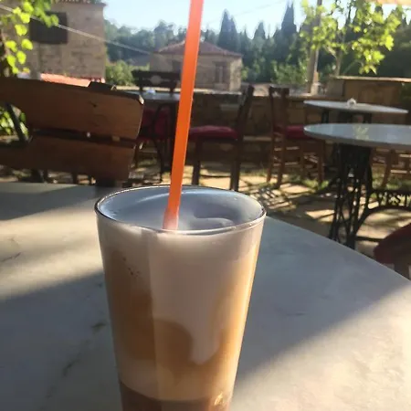 Lejlighedshotel Mavras Tas Odalar 4*